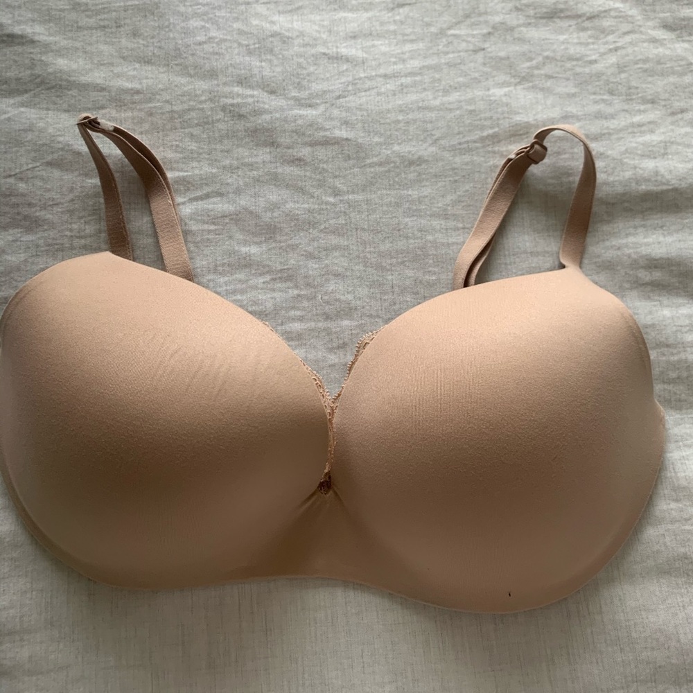 Victoria’s Secret plunge push-up bra